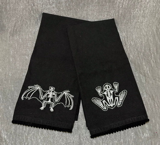 Skeleton Embroidered Tea Towel (Set of 1)